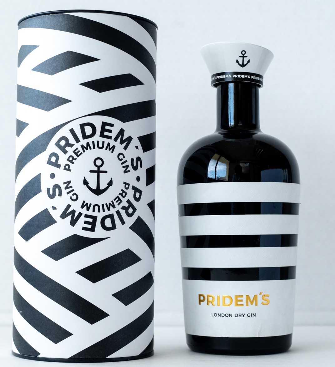 Tube carton pour bouteille de gin